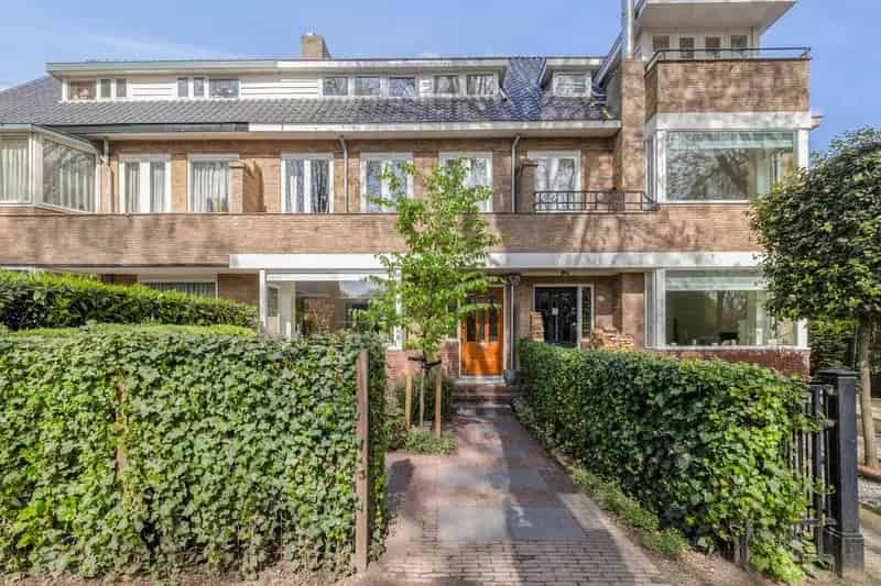 Jaren 30 Herenhuis Rotterdam Hillegersberg 7 kamers moderne keuken tuin