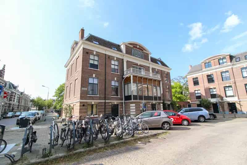 Kantoor Haarlem Floraplein te huur 95m2 monumentale villa