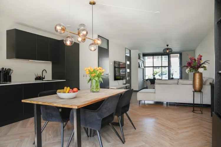 Huis te koop Tiel Passewaaij 4 slaapkamers moderne keuken tuin