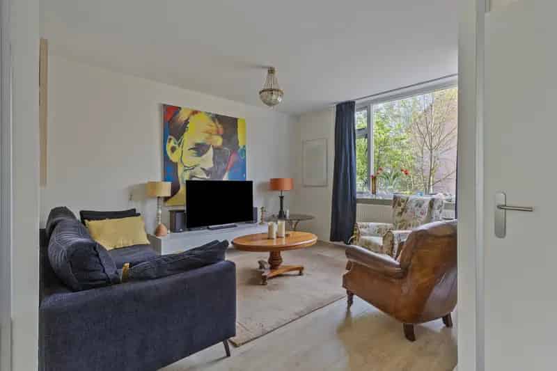 Ruime Tussenwoning Diemen 4 Slaapkamers Moderne Keuken 114m2