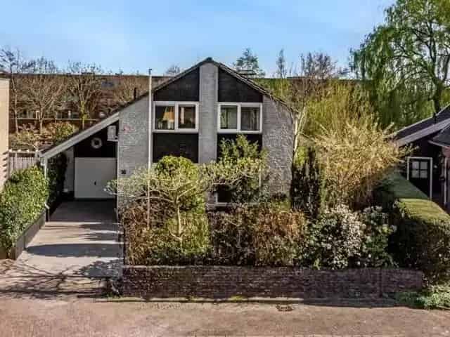 Huis te koop Leiden Groenoord 4 slaapkamers 144m²