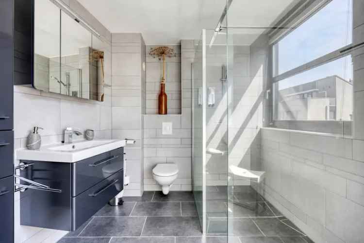 Ruime Tweekapper Terheijden: 3 slaapkamers, moderne keuken, dakterras
