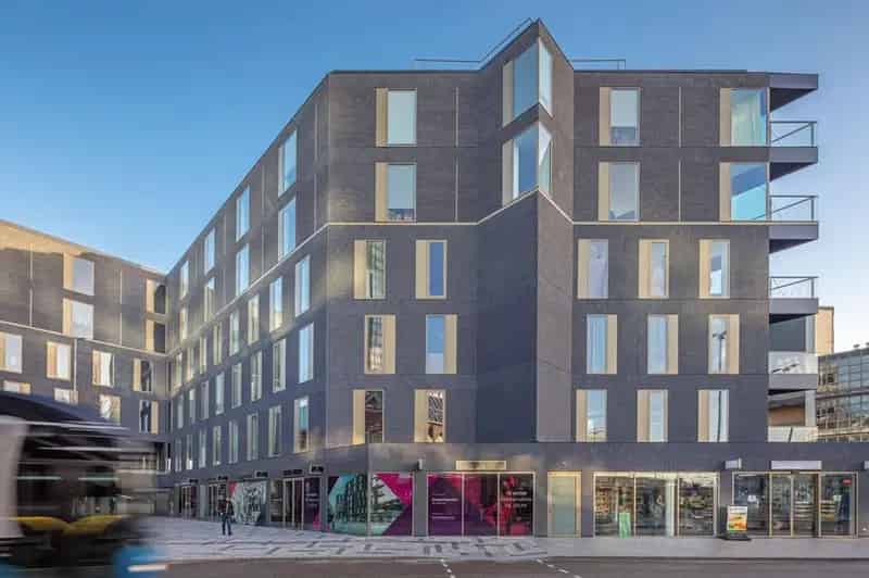 Luxe Appartement Almere-Stad 3 slaapkamers en suite badkamers
