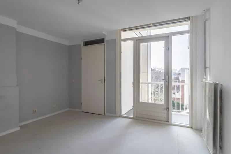 Tweekamerappartement Staatsliedenbuurt Amsterdam