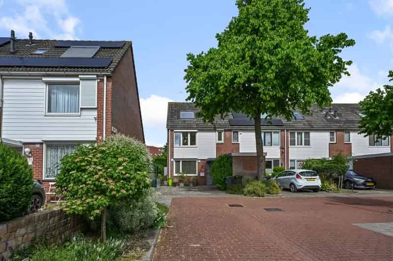 Hoekwoning Diemen Zuid 3 slaapkamers zonnige tuin