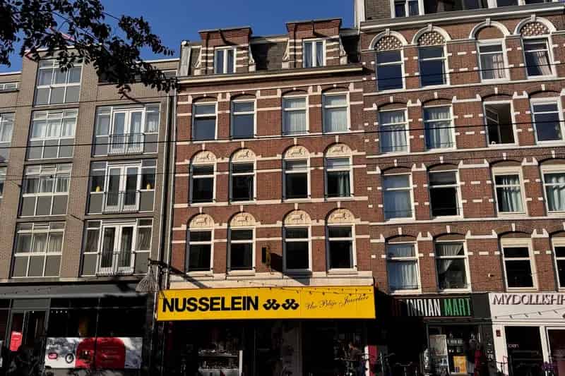 Huis te koop Kinkerstraat Amsterdam: Dubbele panden met winkel en appartementen