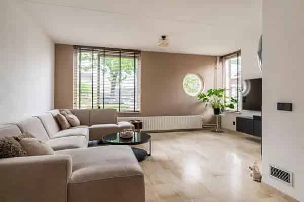 Halfvrijstaande woning 4 slaapkamers Landgraaf