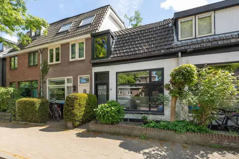Huis te koop Hilversum: Knus jaren 30 huis nabij stadspark