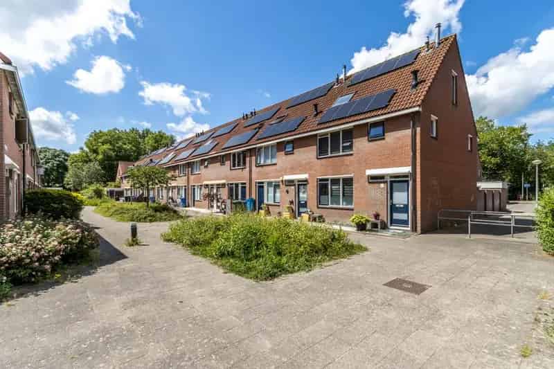 Grote gezinswoning Ambachtenbuurt 3 slaapkamers