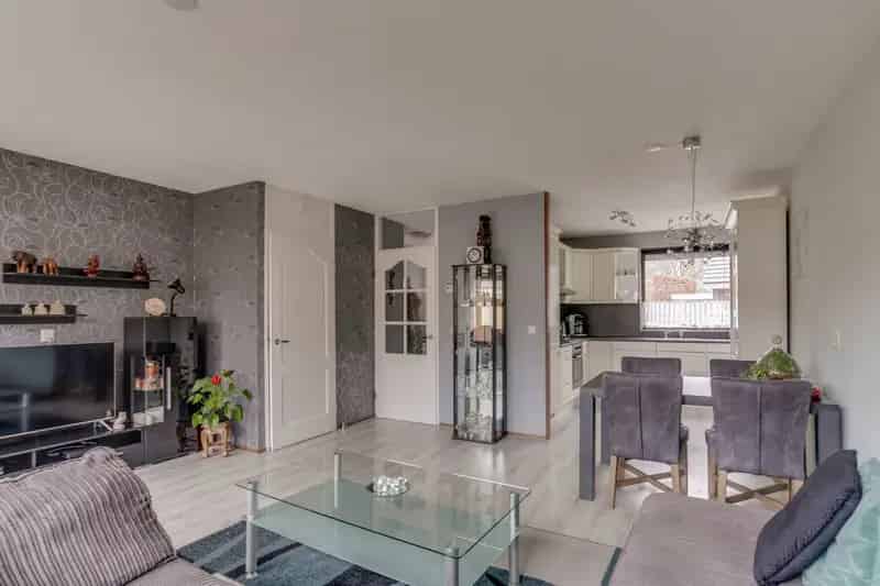 Tussenwoning Rozenburg 3 slaapkamers Tuin