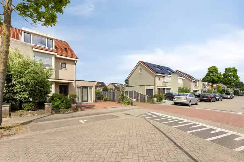 Huis te koop Arnhem Rijkerswoerd 4 slaapkamers dakterras