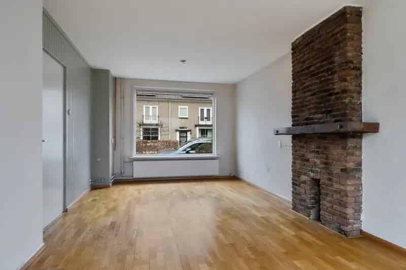 Tussenwoning Apeldoorn 3 slaapkamers grote tuin