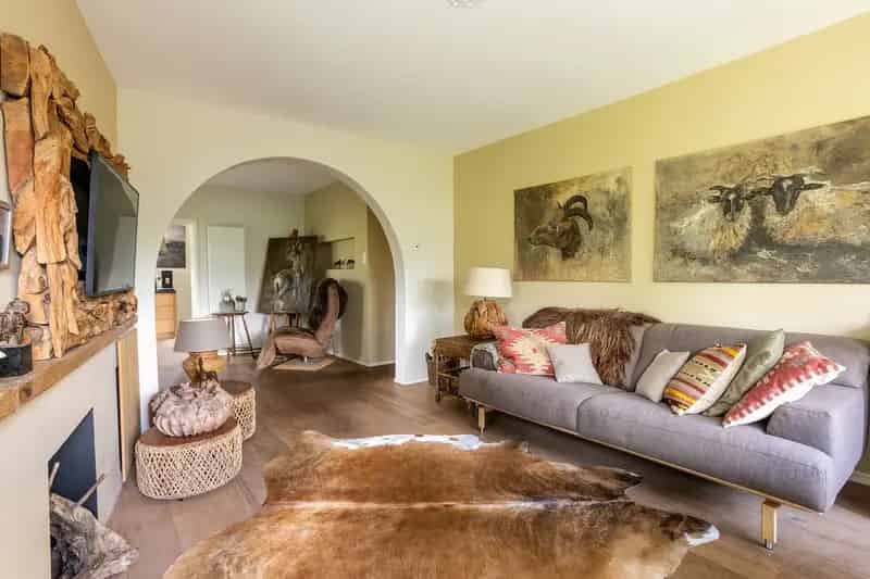 Huis te koop Bussum: Ruime hoekwoning met nieuwe keuken en badkamers