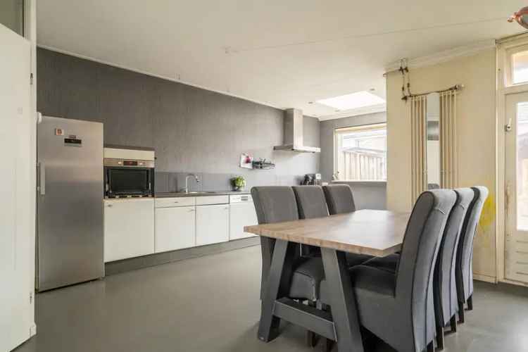 Ruime Hoekwoning Sonatestraat 11  - 3 slaapkamers - Modernisering nodig
