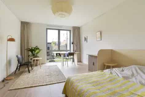 91m² Appartement Amsterdam Woningdelers Luxe Badkamer Gemeubileerd