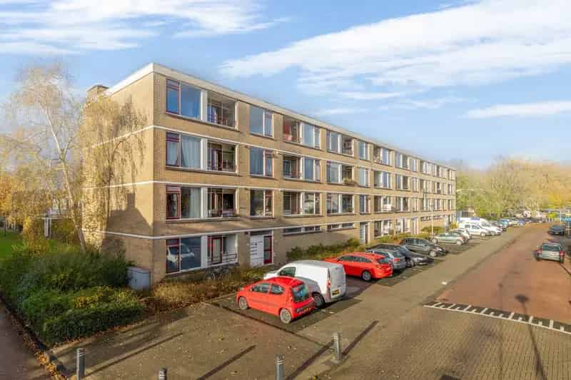Appartement te koop Spijkenisse  bovenste verdieping balkon airco