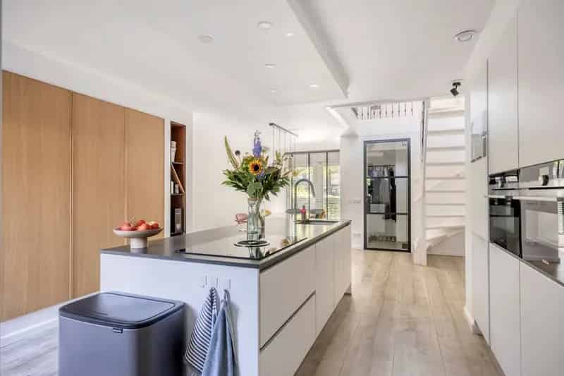 Moderne Tussenwoning Nesselande Luxe Keuken 2 slaapkamers Diepe Tuin