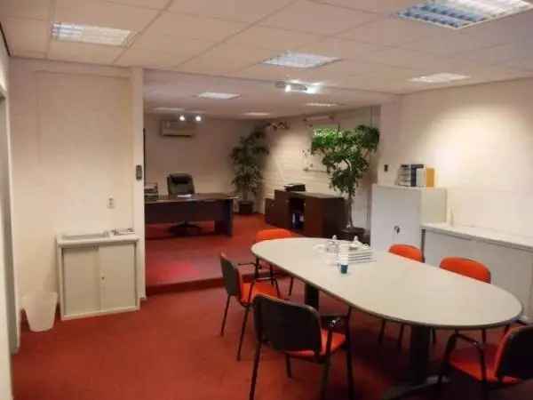 Kantoorruimte 52m2 Boxtel 1e etage inclusief meubilair
