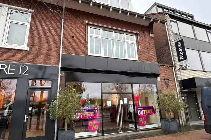 Winkel te Huur Emmaplein Bilthoven 192m²