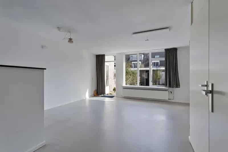 Ruime 3 Slaapkamers Een gezinswoning Lisse
