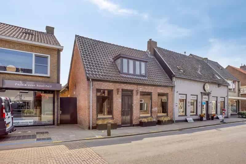 Huis te koop: Dorpsstraat 142 3925 KE Scherpenzeel (GE) | Funda