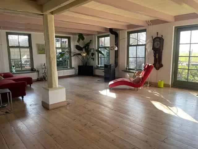 Woonboerderij te huur Zuiderwoude 5 kamers 258m2