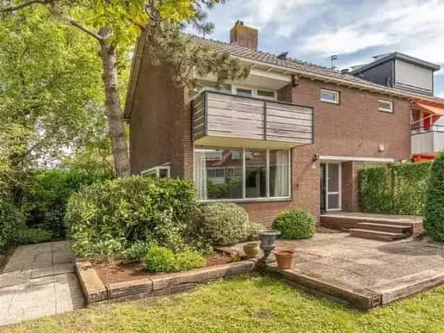 Ruime Twee Onder Een Kapwoning Ouderkerk aan de Amstel