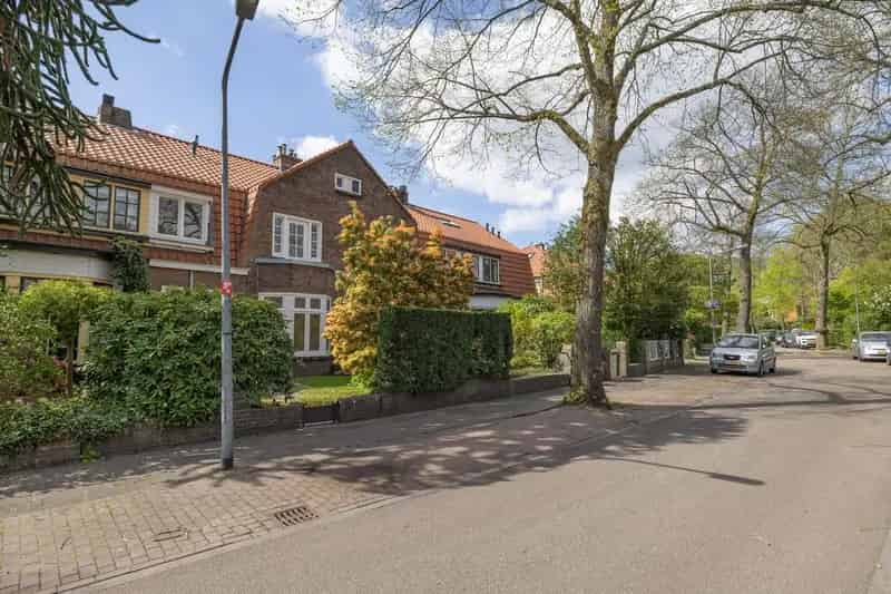 Huis te koop Hilversum: Sfeervol gezinshuis nabij centrum
