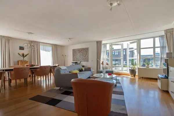 Appartement Te Huur in Den Haag, Zuid-Holland