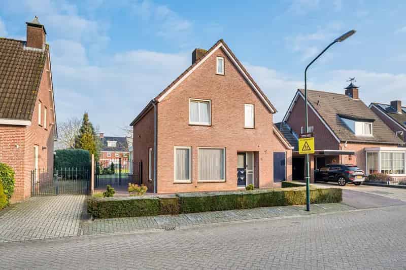 Vrijstaande woning Eerde  Ruime woning 3 slaapkamers grote tuin