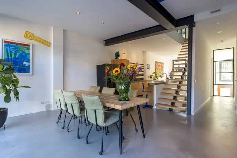 Herenhuis Rotterdam Oude Westen 351m2 2 Studio's Dakterras Tuin