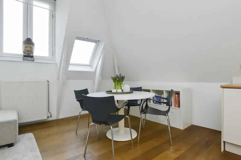 Jordaan Appartement 60m2 Gemeubileerd Dakterras Lift Berging