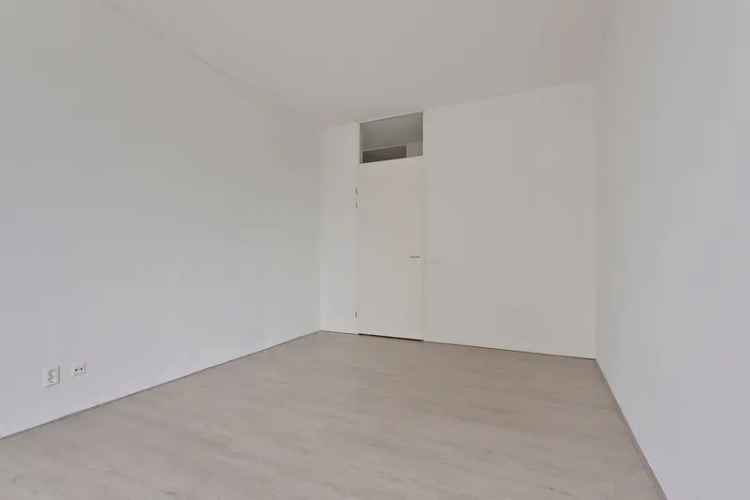 3 Kamer Appartement Zuidas 88m2 Balkon Parkeerplaats