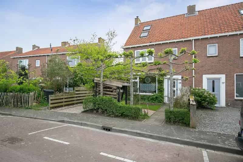 2 1 Kap Woning Vrouwenpolder Grote Aanbouw 4 Slaapkamers 2 Badkamers
