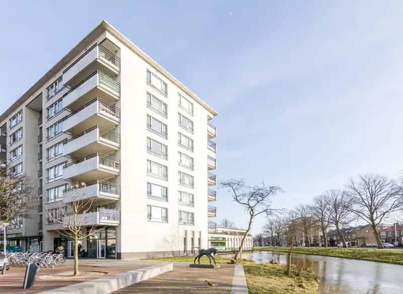 Seniorenwoning begane grond twee slaapkamers groot terras