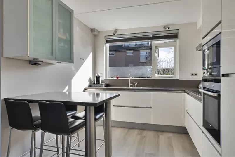 Huis te koop Dieren Zuid 5 slaapkamers moderne keuken tuin