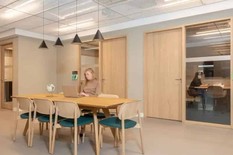 Geweldige op maat gemaakte kantoren voor 3 personen in Spaces Westerpark