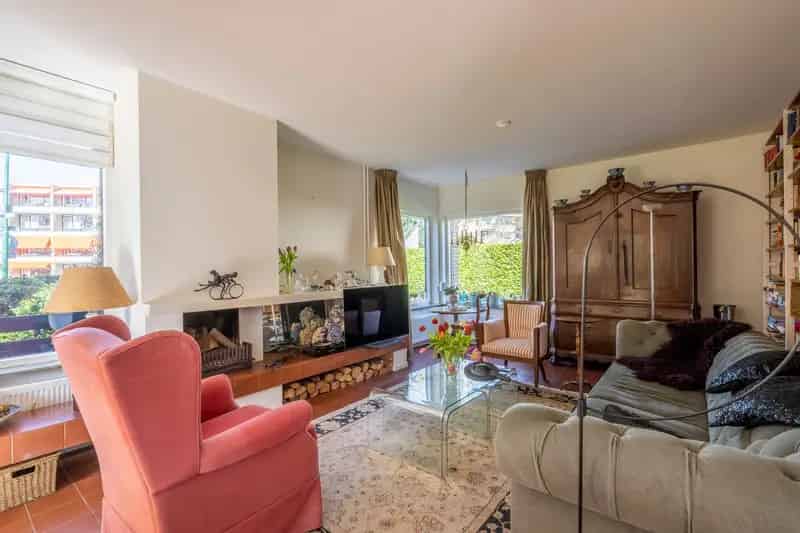 Vrijstaande Villa Baarn 5 Slaapkamers Grote Tuin Nabij NS Station