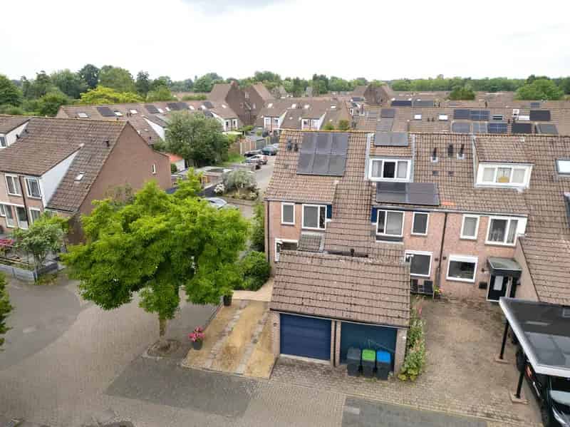 Hoekwoning Stadsweiden 123m2 Garage Tuin Airco Zonnepanelen