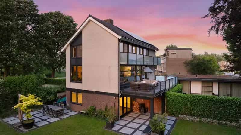 Huis te koop Huissen Kloosterlaan 4 slaapkamers grote tuin