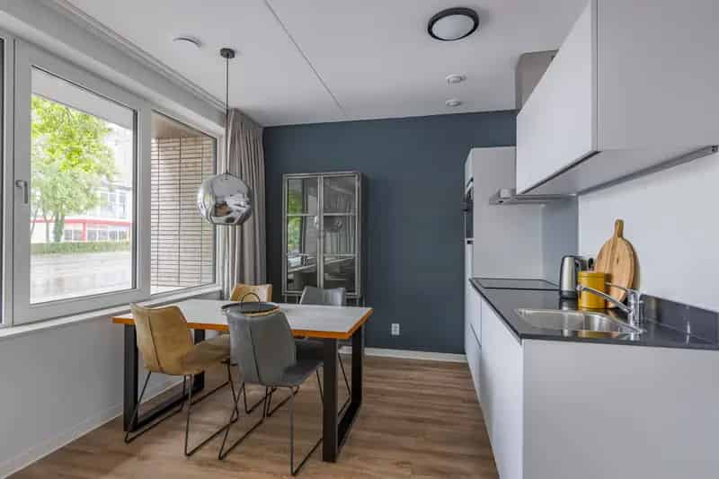 Rotterdam Appartement 71m2 Gemeubileerd 3-kamer begane grond