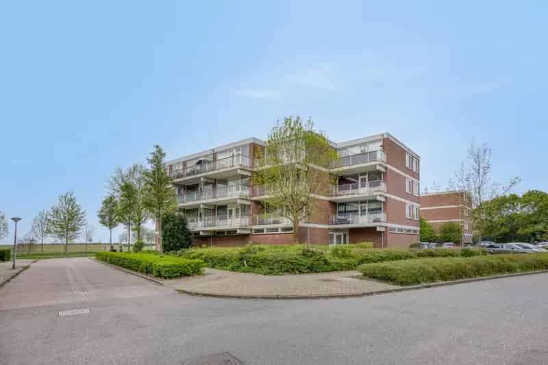 Appartement te koop Almere 3 slaapkamers 2 balkons