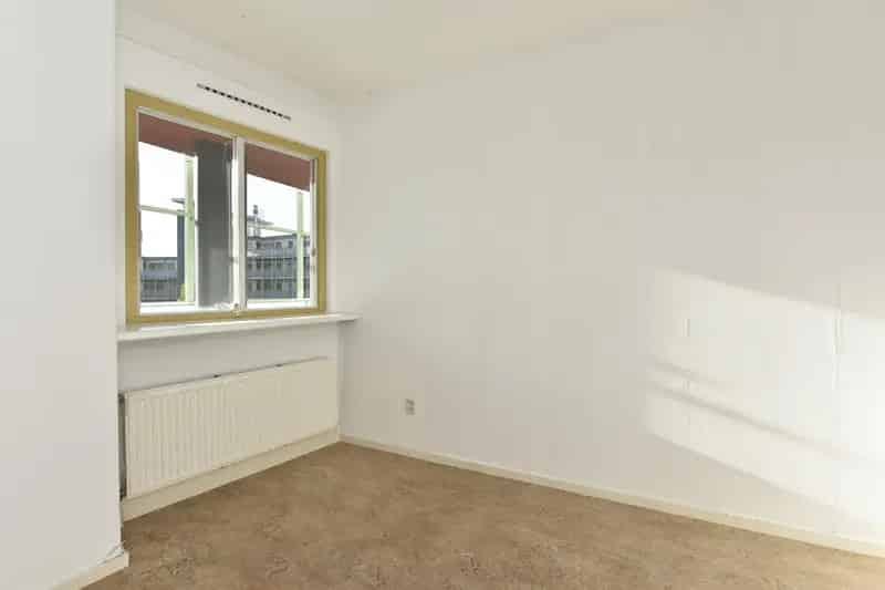 Amsterdam Venetiehof 30: Ruime woning te huur