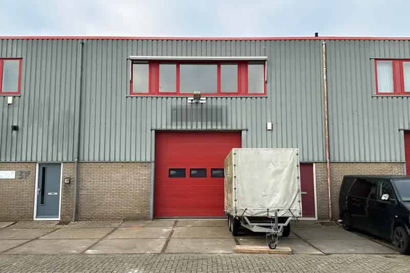 Bedrijfshal te Huur Edam 376m2 Opslag Werkruimte