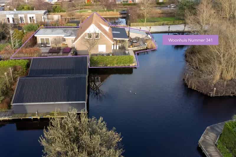 Jachthaven Aalsmeer: Woonhuis 4 Recreatiewoningen Westeinderplassen