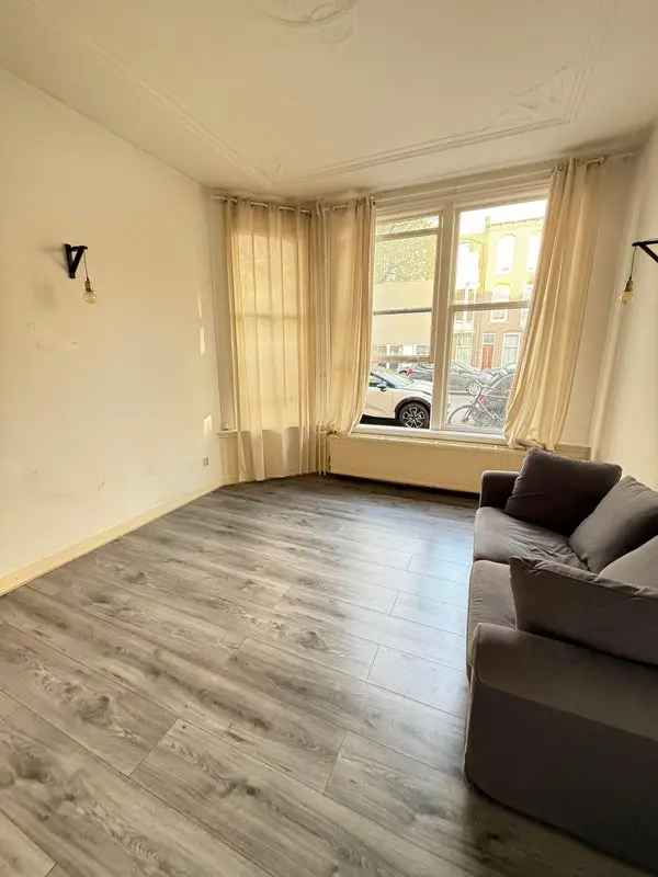 Studio te Huur Den Haag Valkenboslaan