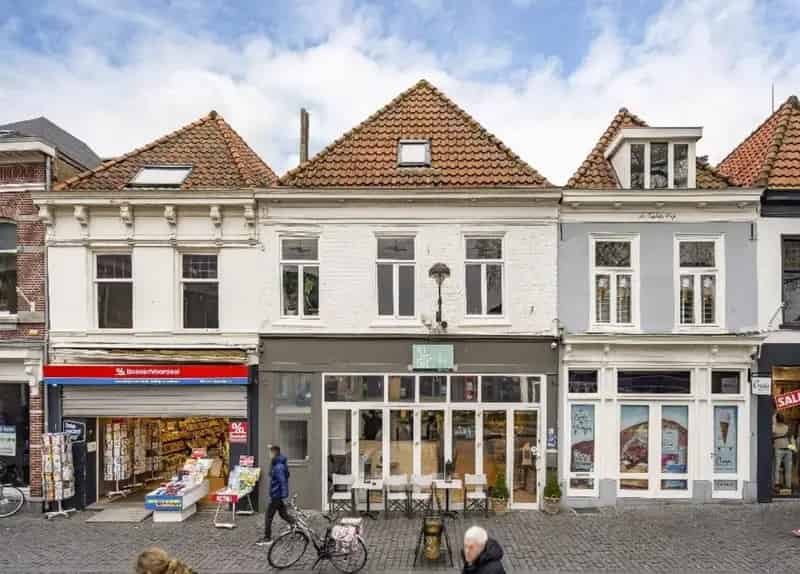 Winkel te huur Bergen op Zoom Centrum 148m2 A1 locatie