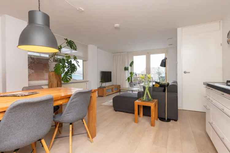 Luxe appartement Zaandam: Dakterras 32m2 Parkeerplaats Energielabel A