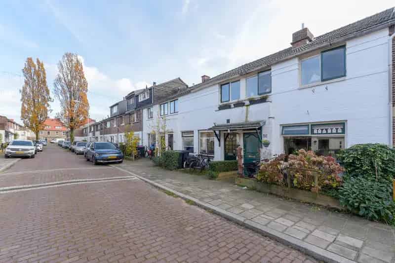 Huis te koop Voorburg 3 slaapkamers dakterras Oud Voorburg