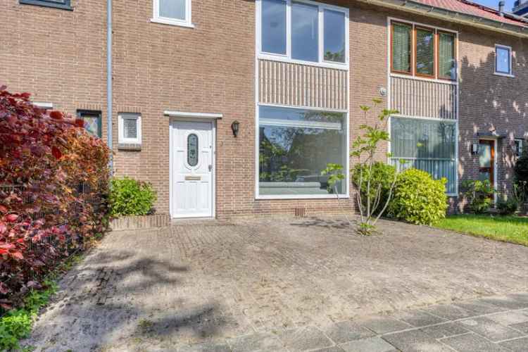 Ruime 4-kamer eengezinswoning Oranjewijk Leiderdorp